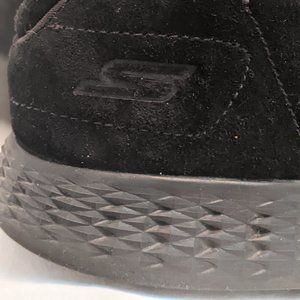 Sketchers GOGA MAX - Black Suede  (Men's 10.5)